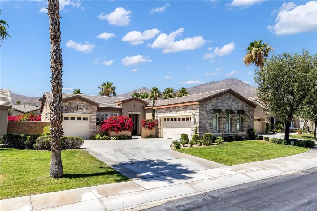 La Quinta, CA 92253