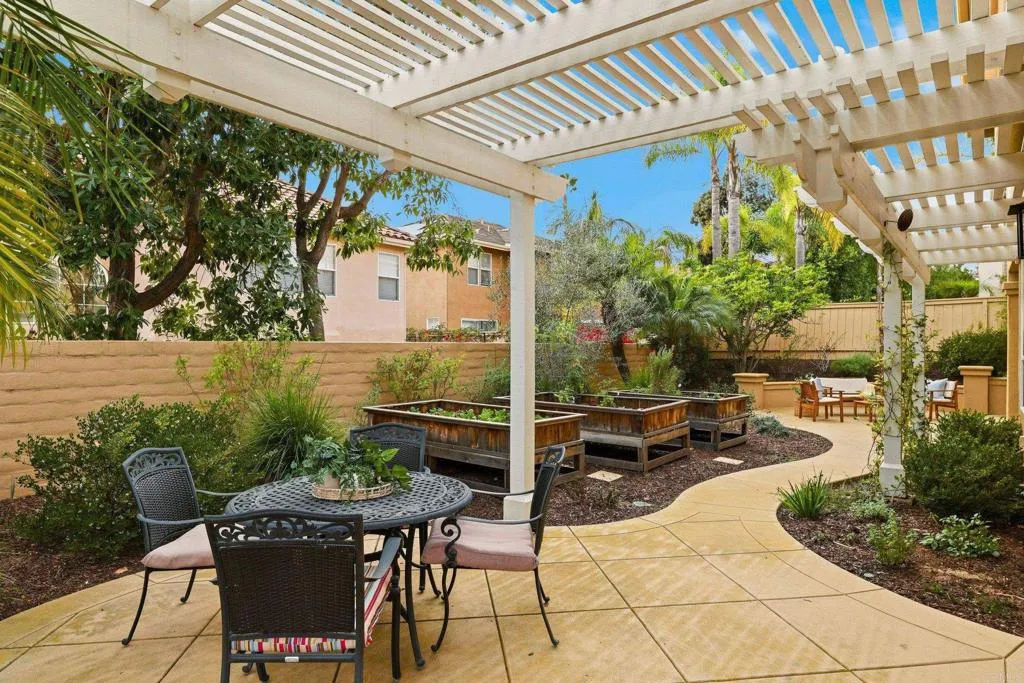 https://cdn.realtyfeed.com/cdn/127/306638585/4a5d940148999b07d7da03e1d000b5ac.webp