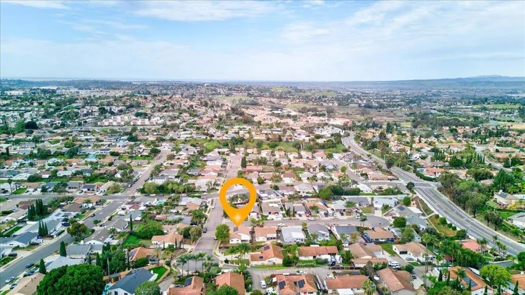 https://cdn.realtyfeed.com/cdn/127/306638627/1653cbdf496c86a10a200506074c6efb.webp