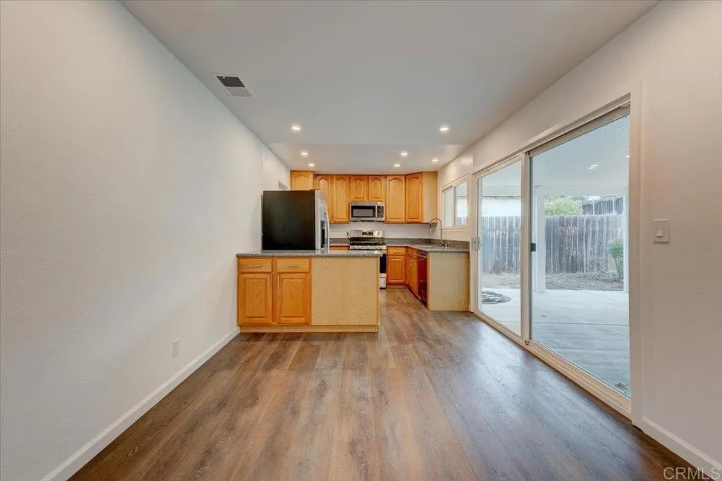 https://cdn.realtyfeed.com/cdn/127/306638627/b852d7ef82573c6495b7b0c23038a1df.webp