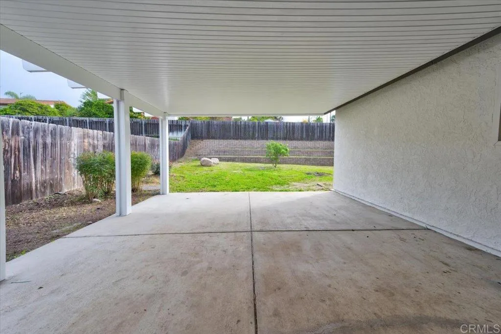 https://cdn.realtyfeed.com/cdn/127/306638627/c0c6375d3502297138888bd9ad735f54.webp