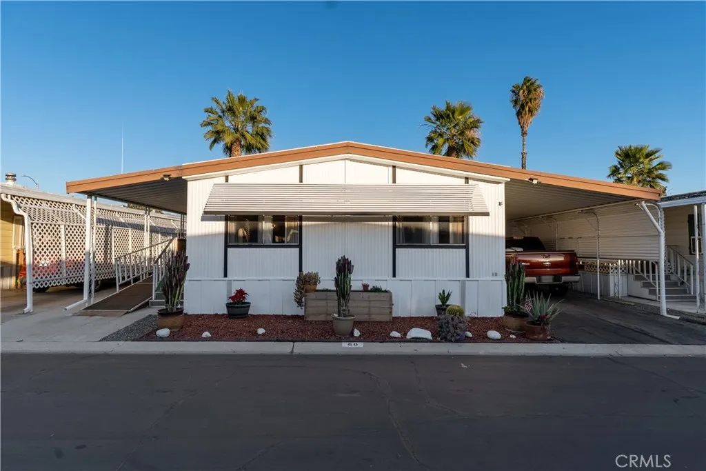 575 S Lyon, Hemet, CA 92543 - Main photo, Hemet, CA