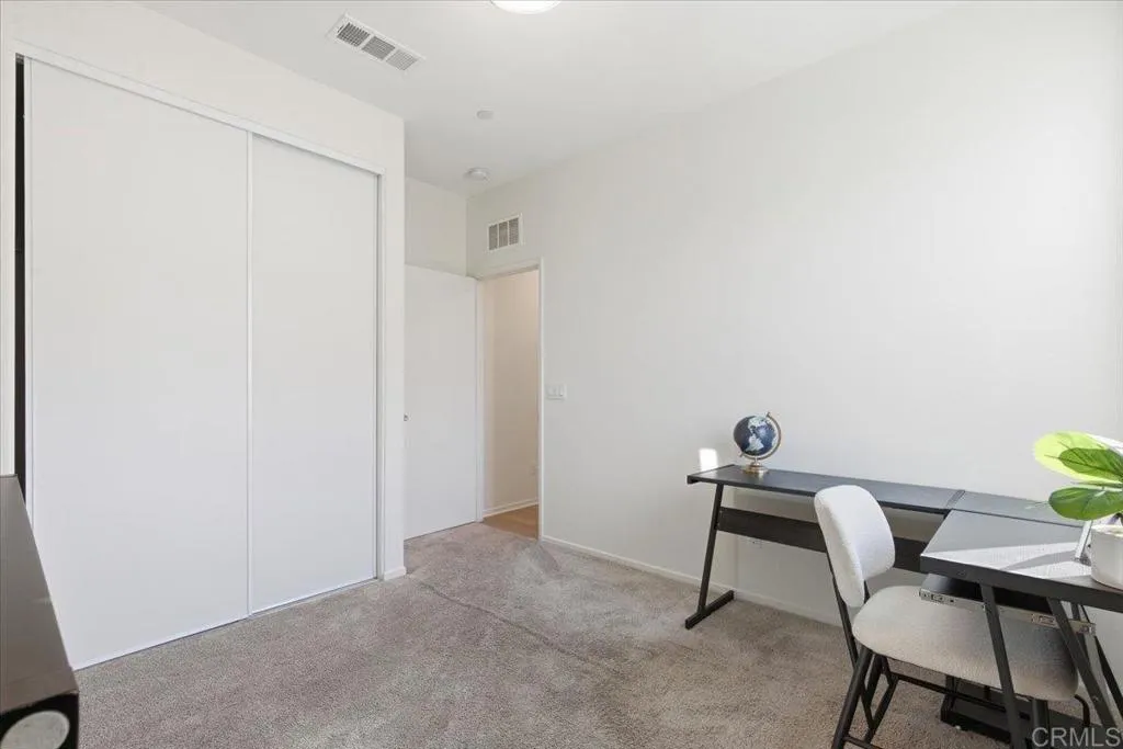 https://cdn.realtyfeed.com/cdn/127/306638647/0b57eb1cc8491e29fe929c430732faaa.webp