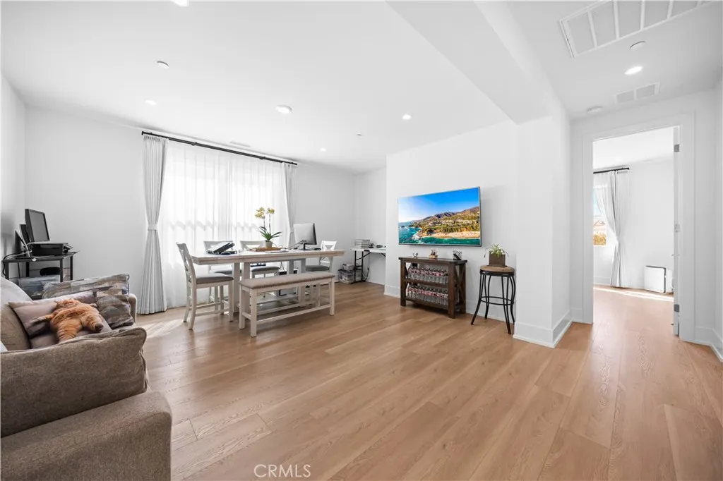 111 Orbit, Irvine, CA, 92618