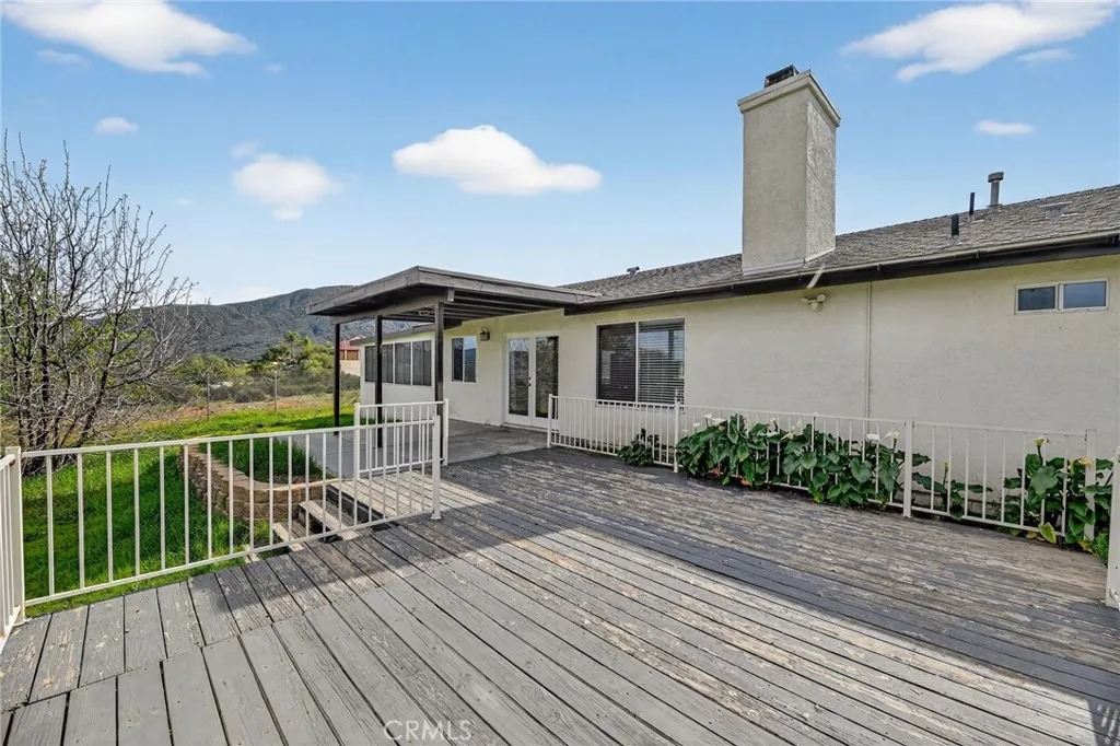 https://cdn.realtyfeed.com/cdn/127/306638714/1b3bbcc6dcab83493fa743cb181e2469.webp