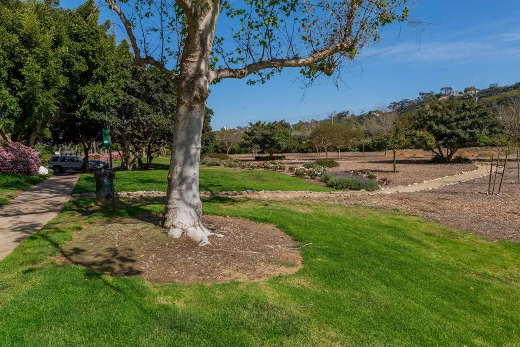 https://cdn.realtyfeed.com/cdn/127/306638751/70b4f79b5c6c47d96a1f2126671603c2.webp