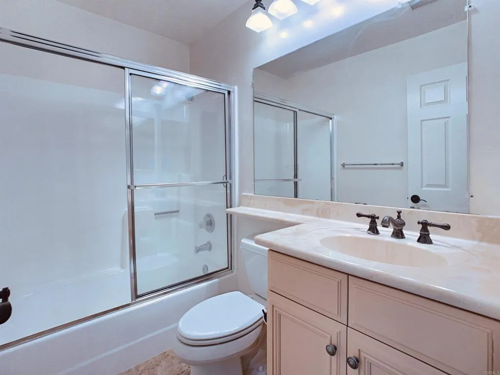 https://cdn.realtyfeed.com/cdn/127/306638762/a10ae1b350aa41052ccf3440432290c9.webp