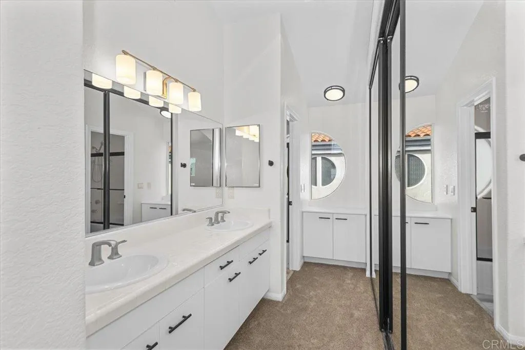 https://cdn.realtyfeed.com/cdn/127/306638776/554ca06c5ef055c3d2c0c4fc73090f0c.webp