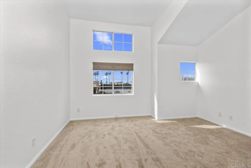 https://cdn.realtyfeed.com/cdn/127/306638776/fc0c8eddf29f3493a559744ed08d6ba4.webp