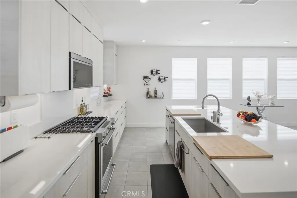 https://cdn.realtyfeed.com/cdn/127/306638804/84d8d7042887198f20b8462d173b00fd.webp