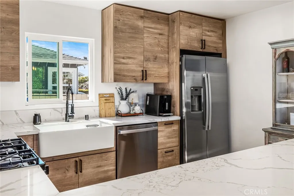 https://cdn.realtyfeed.com/cdn/127/306638923/0478be35eeeb86940426f63f3d22ad0a.webp