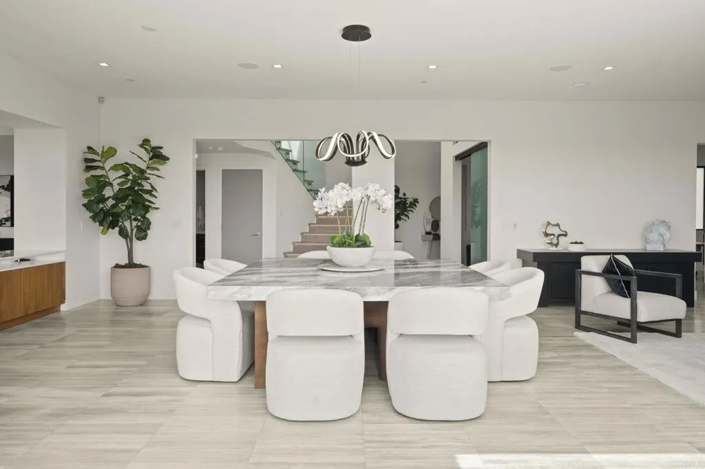 https://cdn.realtyfeed.com/cdn/127/306639001/0c247c6da240ca8c80cd345738e2040e.webp