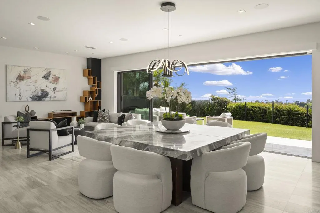 https://cdn.realtyfeed.com/cdn/127/306639001/0dc6664cf75ae894e2b7d6ad13c923e6.webp