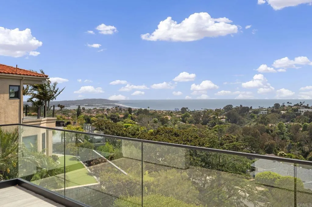 https://cdn.realtyfeed.com/cdn/127/306639001/4d11b129003b4240a7e4e1d9ee223df7.webp