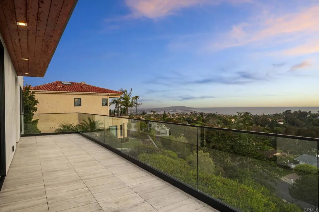 https://cdn.realtyfeed.com/cdn/127/306639001/71b2c5bfae94390ce55c66f1d798de6b.webp