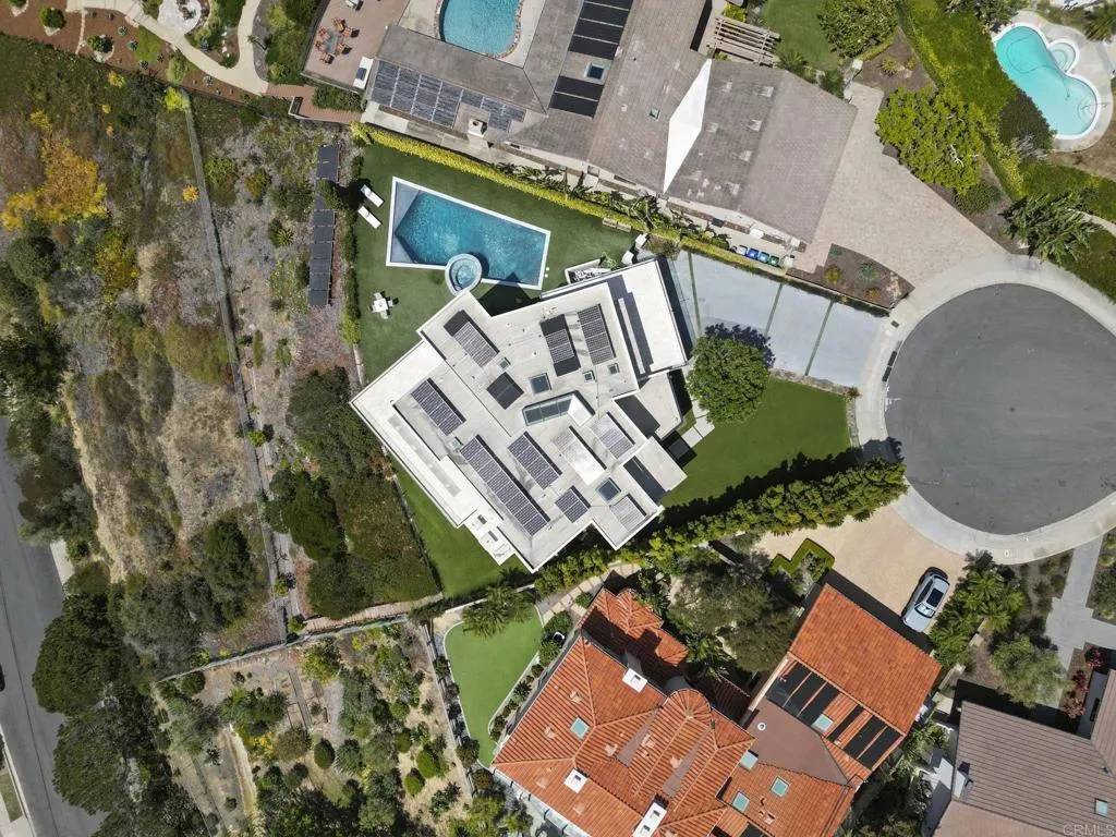 https://cdn.realtyfeed.com/cdn/127/306639001/7c1bf44682fee56e7172149b2fdb0aa1.webp