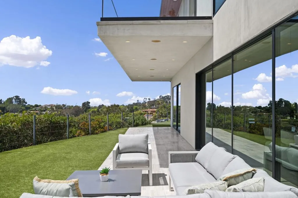 https://cdn.realtyfeed.com/cdn/127/306639001/8683d93e72fa071abdad1bd680c5f693.webp