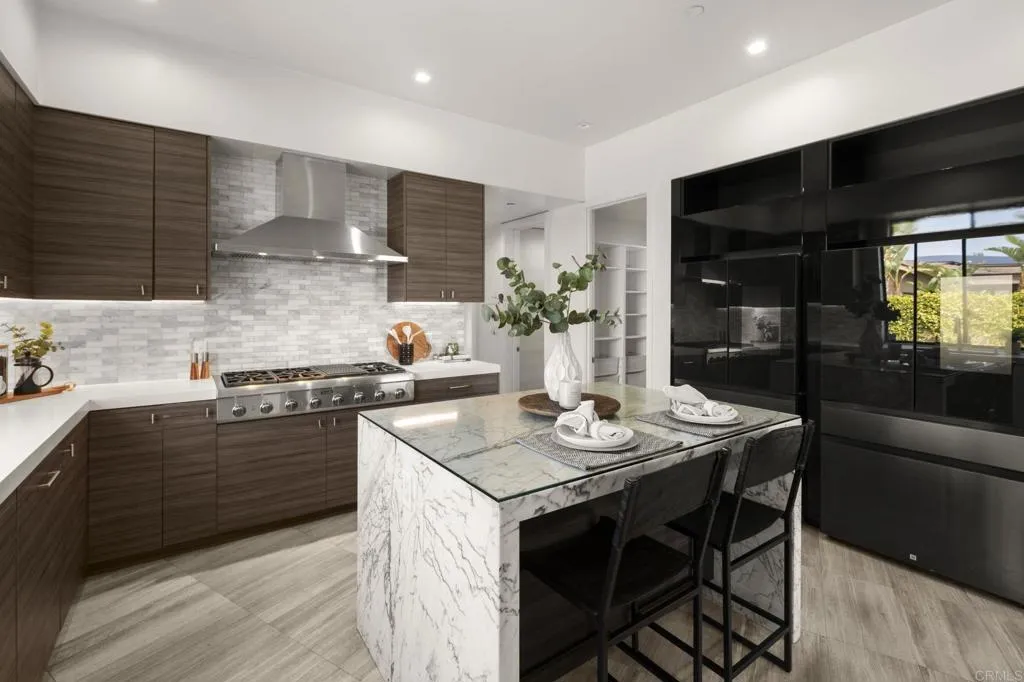 https://cdn.realtyfeed.com/cdn/127/306639001/8dbec788e4e5e1cfb4d4b656ebcaadea.webp