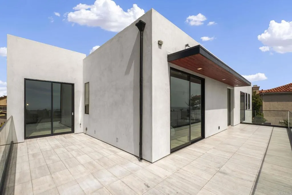 https://cdn.realtyfeed.com/cdn/127/306639001/9ed82bfa24b4fa02d0752c94241587e0.webp
