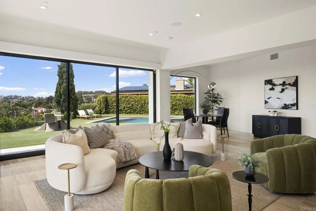 https://cdn.realtyfeed.com/cdn/127/306639001/c6f8573ff175e810b80414a8b9831d17.webp
