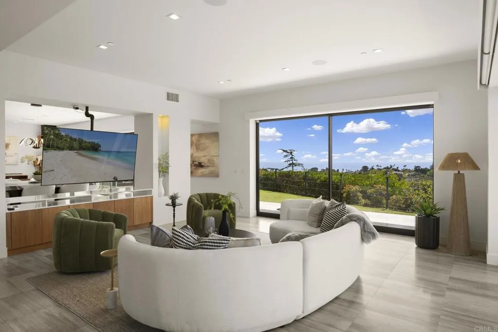 https://cdn.realtyfeed.com/cdn/127/306639001/db2e8841f9ed4775c5ad1fa5d98001a7.webp