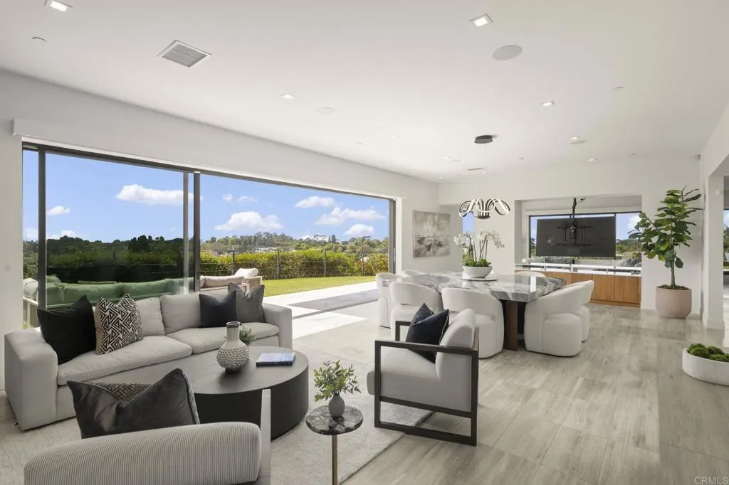 https://cdn.realtyfeed.com/cdn/127/306639001/dc515aaddce83aededa0a7a197c7b72d.webp