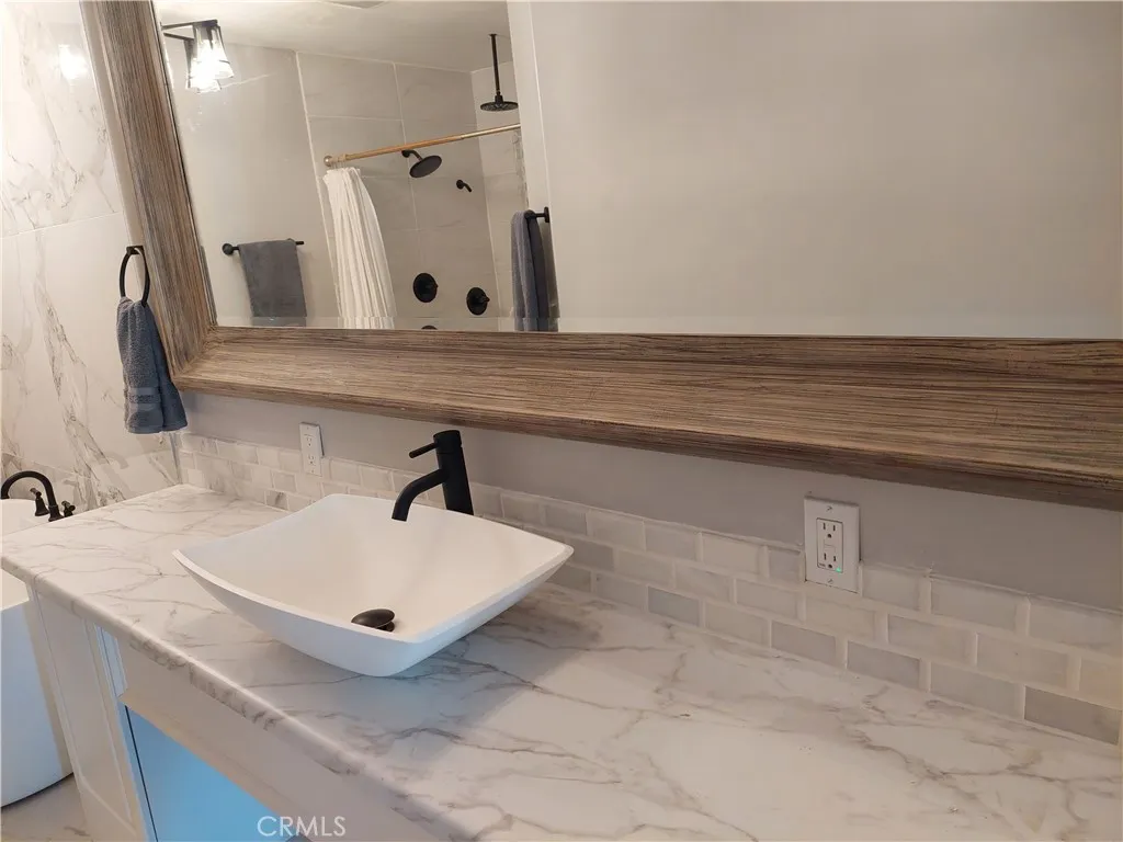 Photo #17: OC26028775 Listing: Photo #17