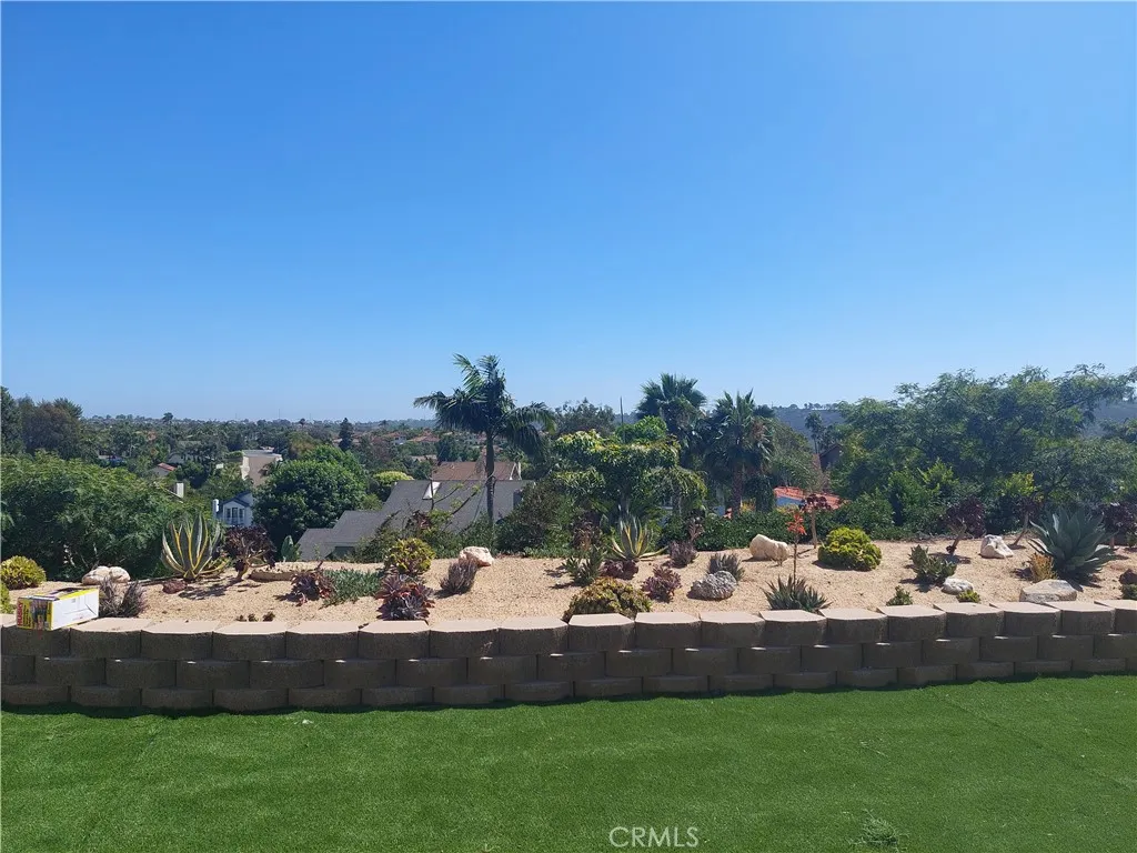 Photo #25: OC26028775 Listing: Photo #25