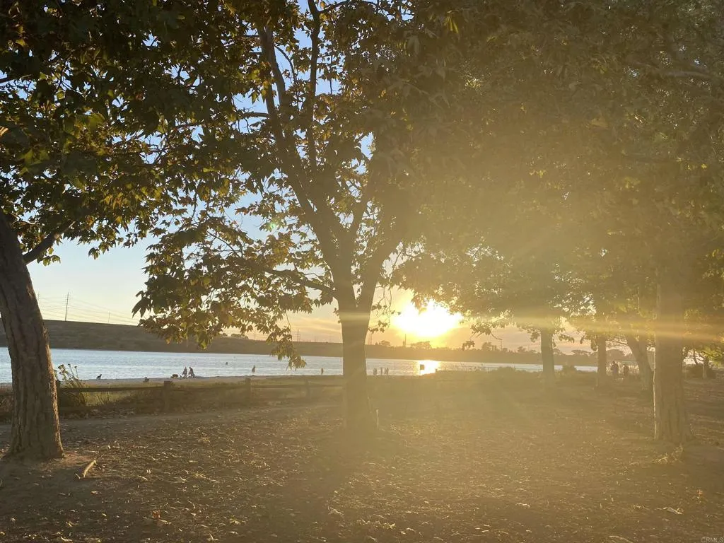 https://cdn.realtyfeed.com/cdn/127/306639132/384e09939703764e8822e02a8899f56d.webp