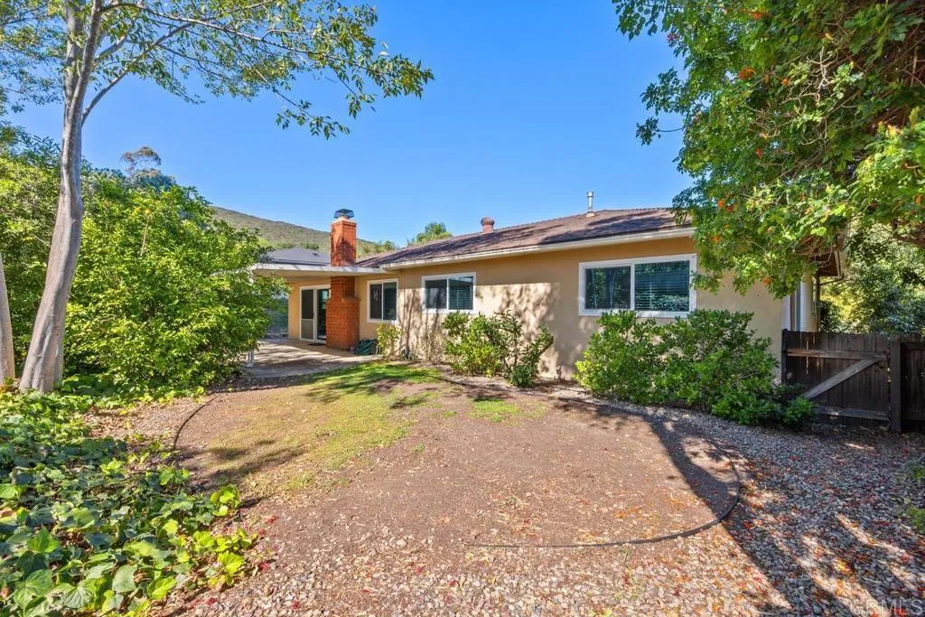 https://cdn.realtyfeed.com/cdn/127/306639179/345f9a233dab80f3dea20bb747425ca6.webp