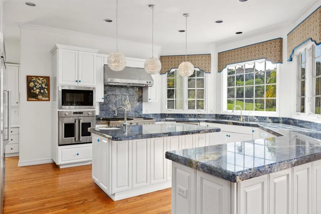https://cdn.realtyfeed.com/cdn/127/306639194/7d1ffd05b98563e082909e99981338de.webp