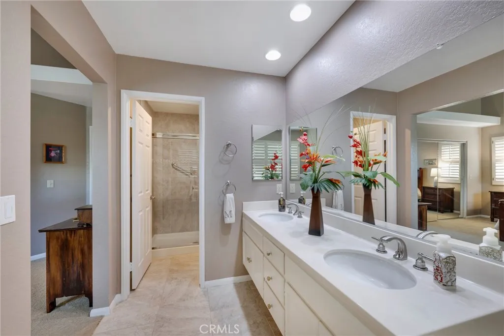 https://cdn.realtyfeed.com/cdn/127/306639213/4a47a0c79d2b25413d187e69465c1d9a.webp