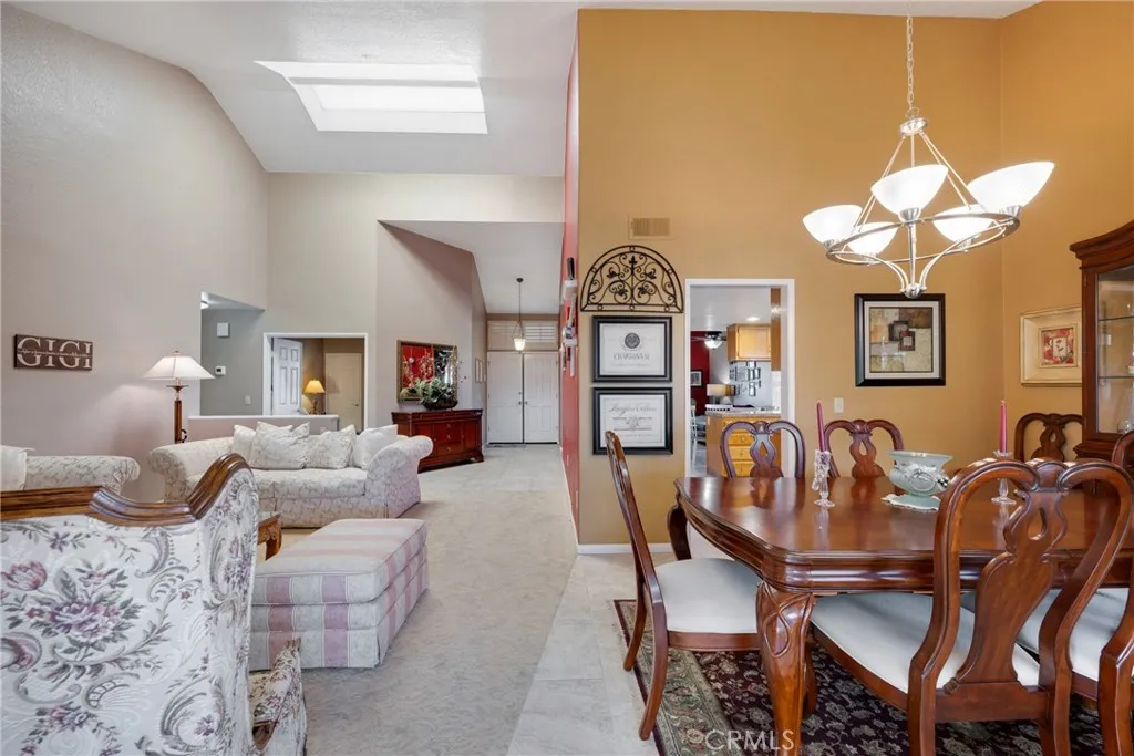 https://cdn.realtyfeed.com/cdn/127/306639213/8524862470bb94c2729eaa5f9bec5303.webp