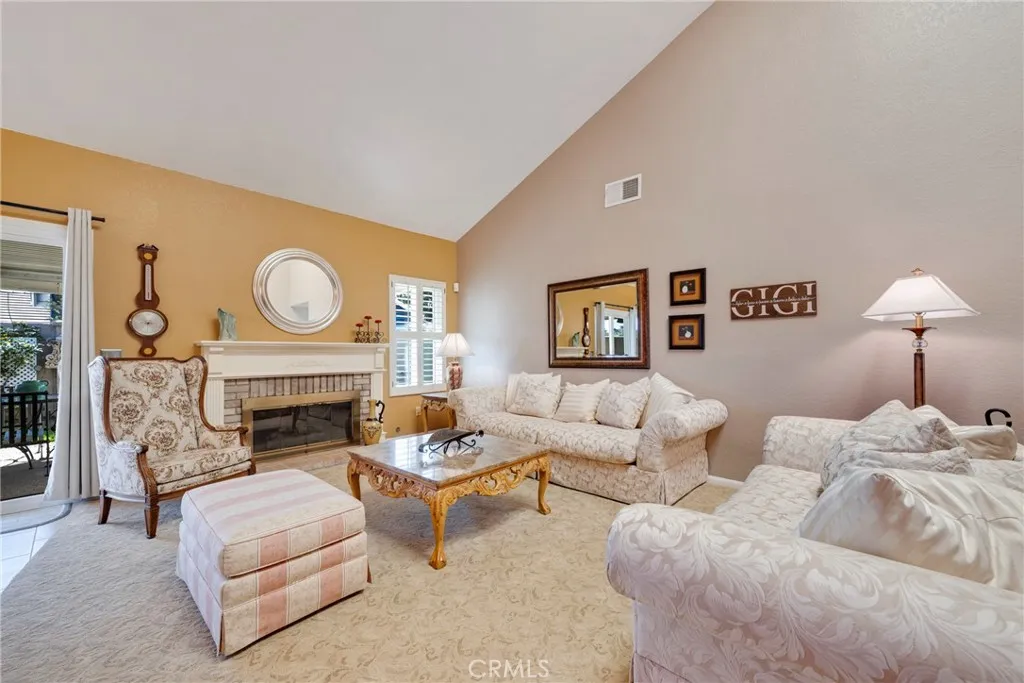 https://cdn.realtyfeed.com/cdn/127/306639213/de6bf137f6e5dd1862bbe2ef6015d29a.webp