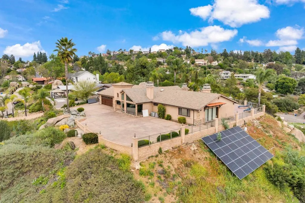 https://cdn.realtyfeed.com/cdn/127/306639215/09f9726cf5fd60d20dc0fa572e7b3f11.webp