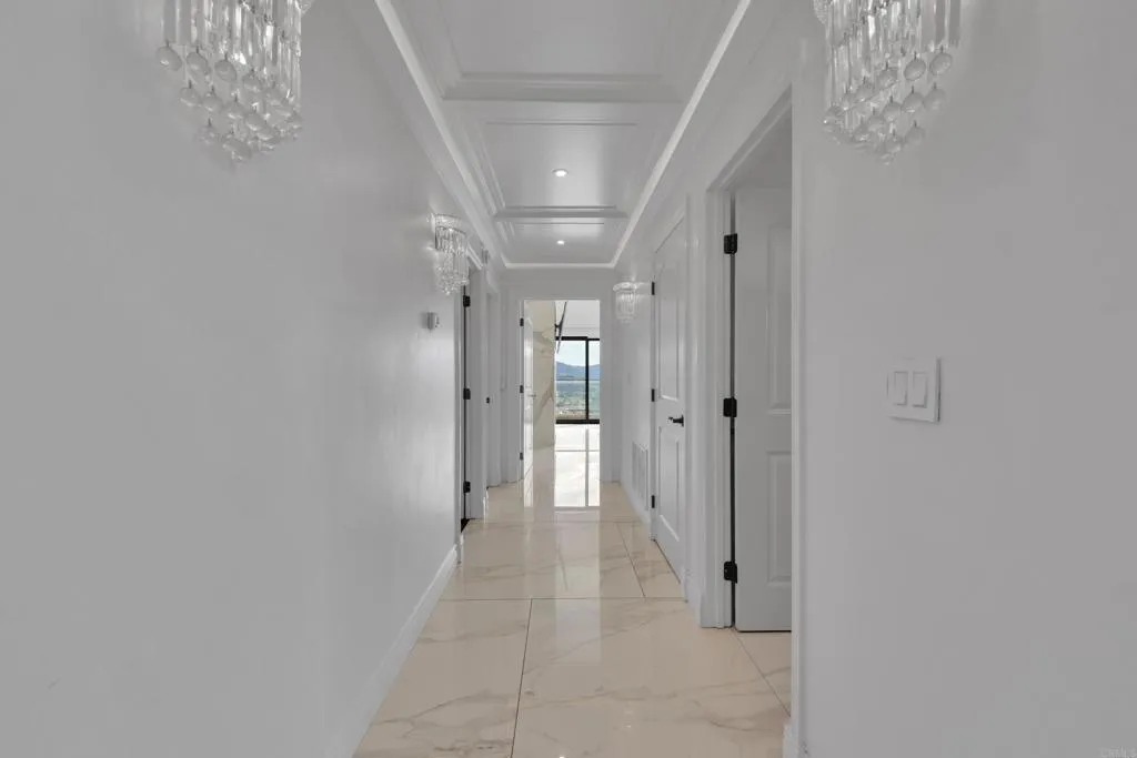 https://cdn.realtyfeed.com/cdn/127/306639215/2d9a5810e96cff3f35550cc34928d7bc.webp