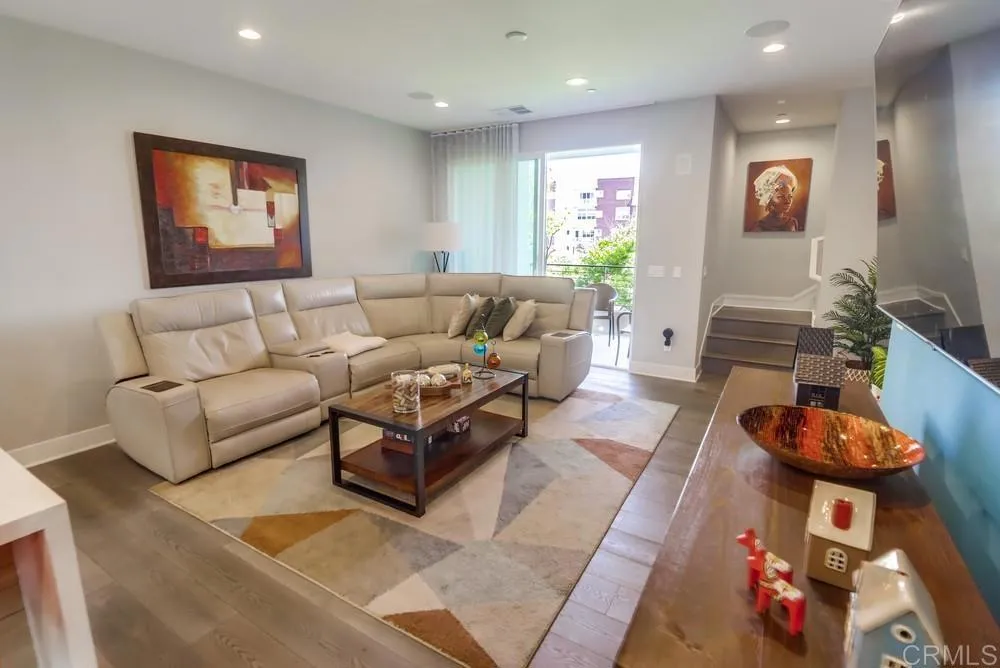 Photo #3: PTP2601009 Listing: Photo #3