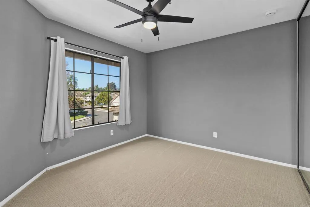 https://cdn.realtyfeed.com/cdn/127/306639346/051561530e7e97a948a05888738049cf.webp