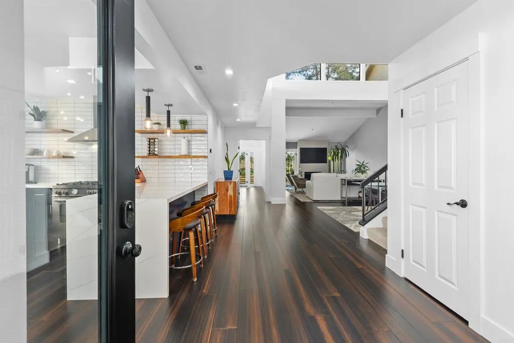 https://cdn.realtyfeed.com/cdn/127/306639346/06e2dc781a00977cc323c858b814f873.webp