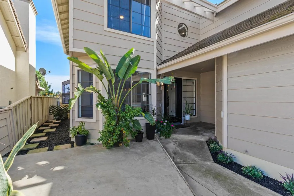 https://cdn.realtyfeed.com/cdn/127/306639346/11055e9d1398861fc02b30cf4a21cc97.webp