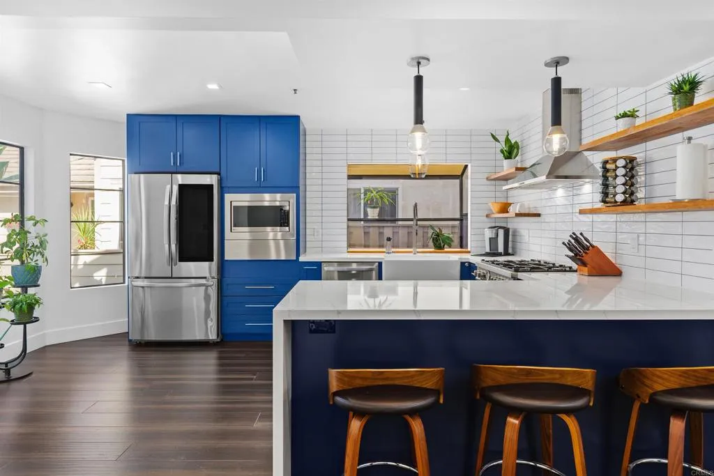 https://cdn.realtyfeed.com/cdn/127/306639346/9e66a38ad10f91a6147953850b070971.webp