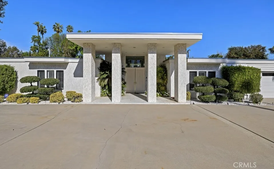 Woodland Hills, CA 91364