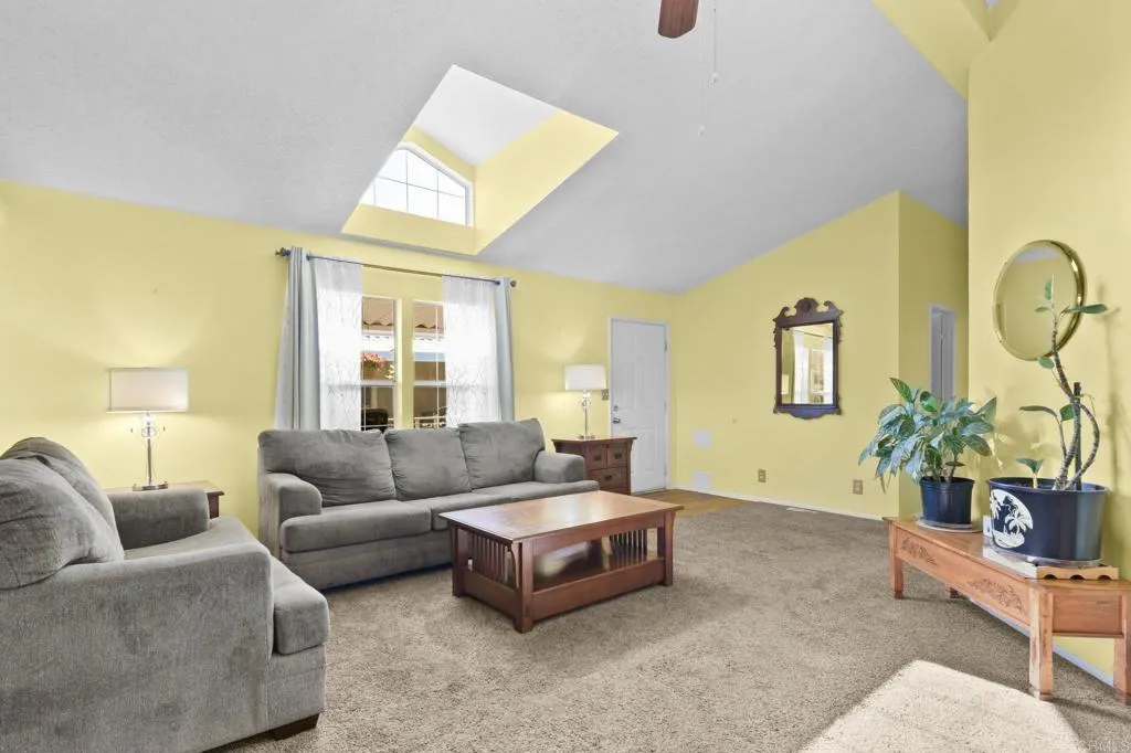 https://cdn.realtyfeed.com/cdn/127/306639365/045d376c368aa8a622c08f50ec1f9cb1.webp