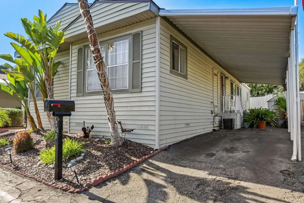 https://cdn.realtyfeed.com/cdn/127/306639365/3a28b837af7ebf6da95b059d7b9b3cf6.webp