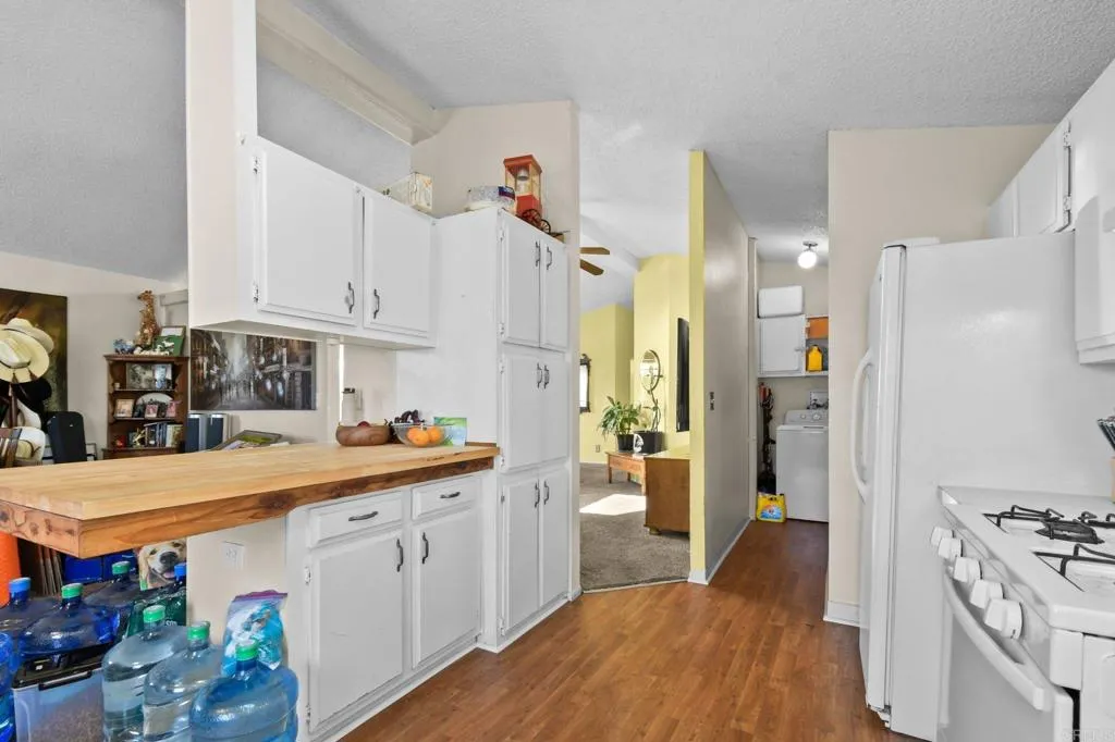 https://cdn.realtyfeed.com/cdn/127/306639365/4970b628a4c9f91fa49ded9a274736f8.webp