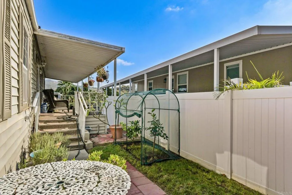 https://cdn.realtyfeed.com/cdn/127/306639365/82c7212a1206953c1a192492d20da6ab.webp