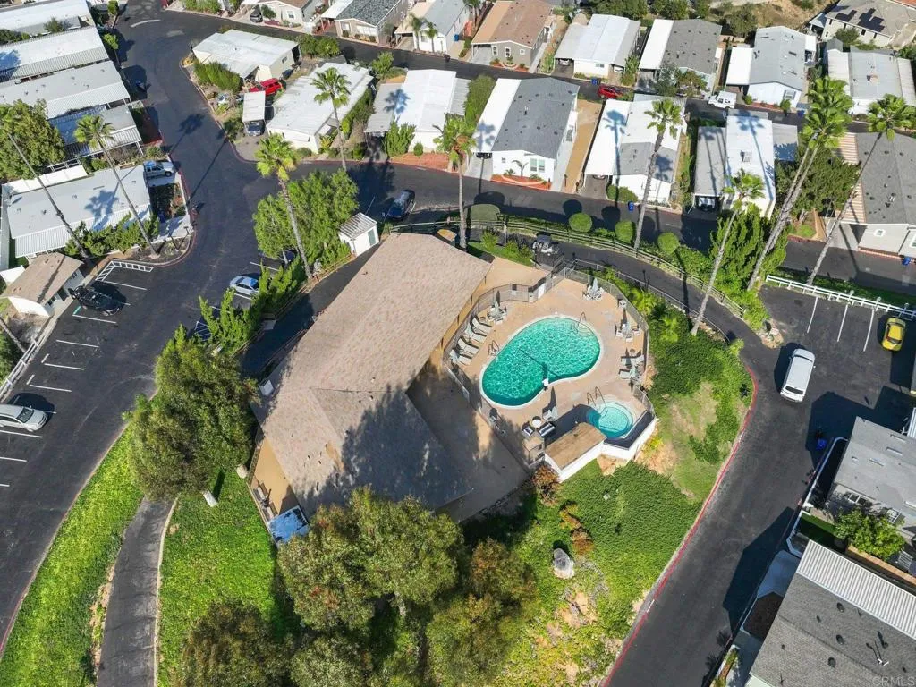 https://cdn.realtyfeed.com/cdn/127/306639365/c6472a3e5dcdf44c0a6e349bcb91769b.webp