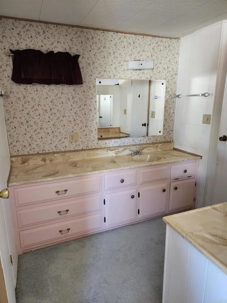 https://cdn.realtyfeed.com/cdn/127/306639366/7194eb46d4572abe55910e719c7173de.webp
