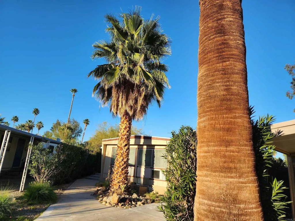 https://cdn.realtyfeed.com/cdn/127/306639366/f182cdbd6e26cbc49c9a6827ca81bb91.webp