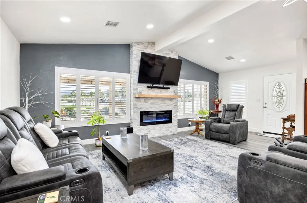 Hemet, CA 92545